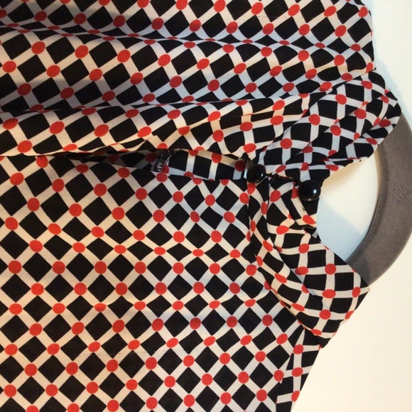 Classic Dressy Tank - Picture 5 of 6